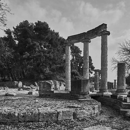 Stadium Ancient Olympia Exterior foto